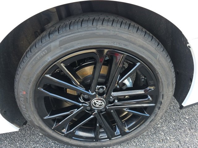 Certified 2025 Toyota Camry SE image 6