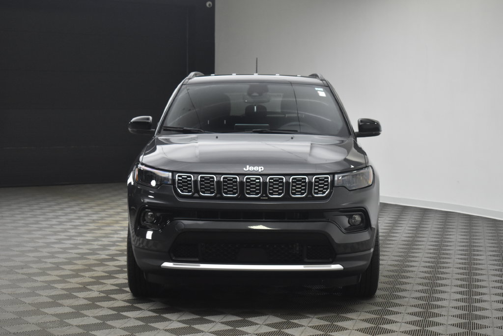 Used 2024 Jeep Compass Limited AWD/4WD image 16