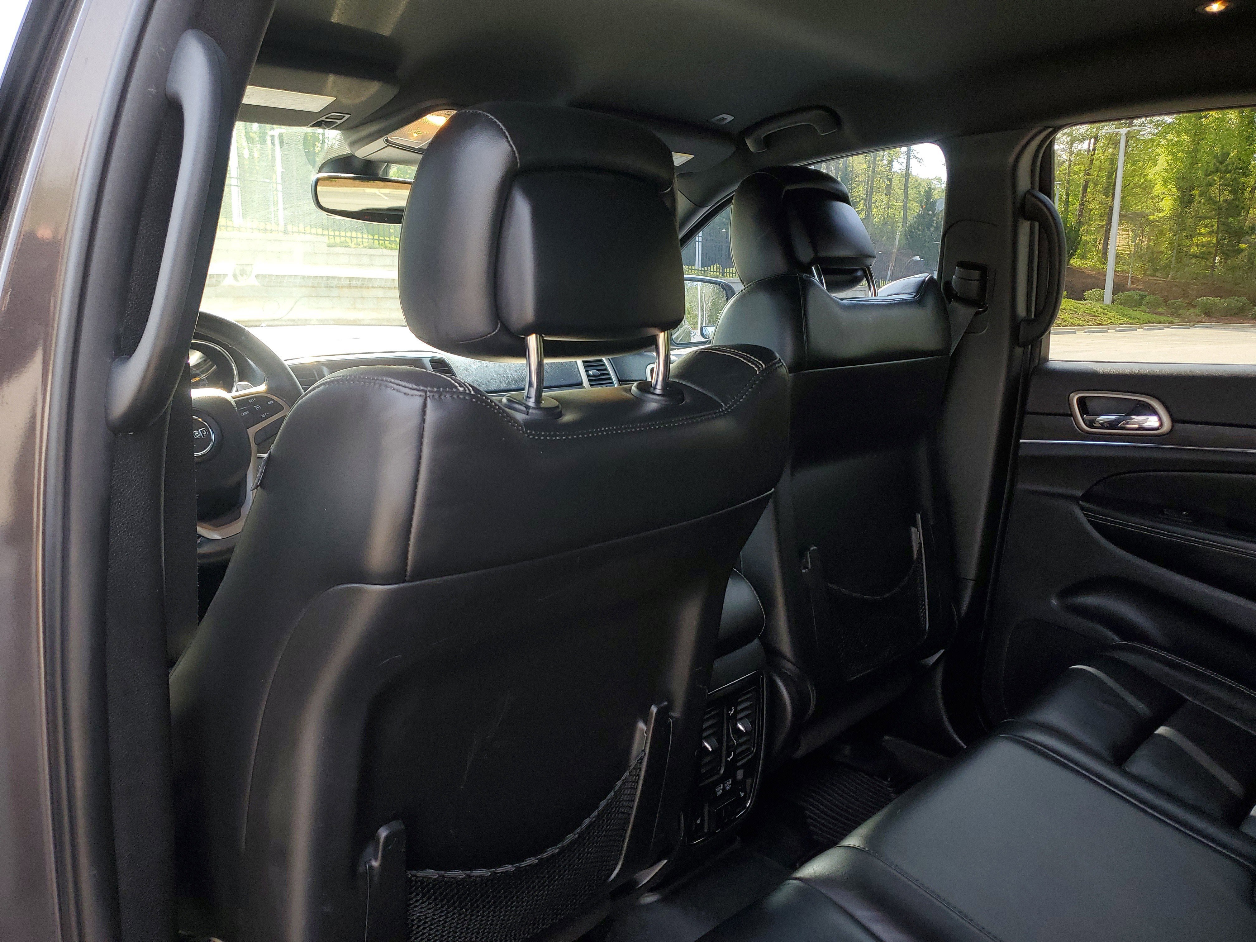 Used 2017 Jeep Grand Cherokee Limited RWD image 11