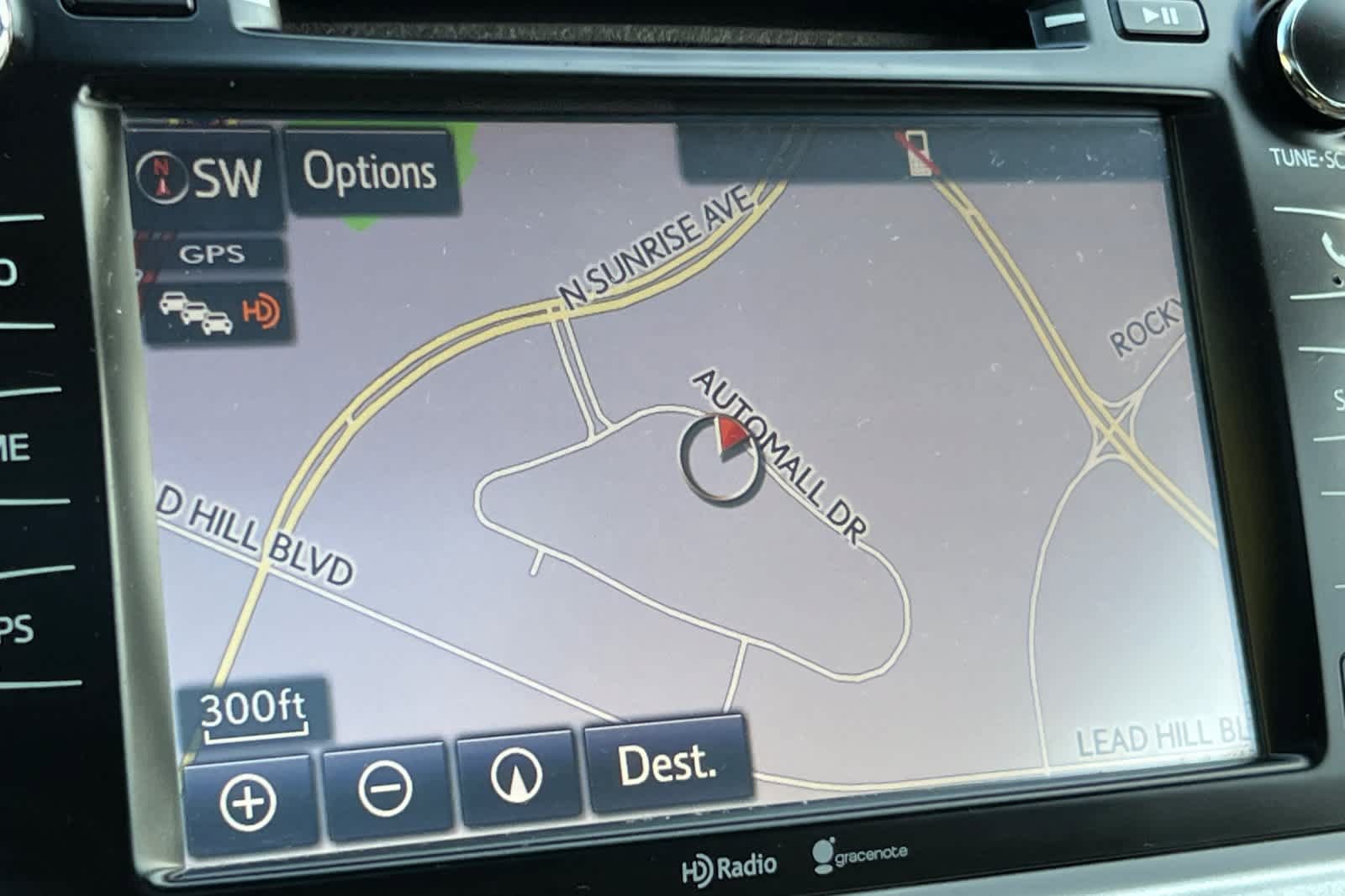 Used 2014 Toyota Highlander XLE FWD image 22