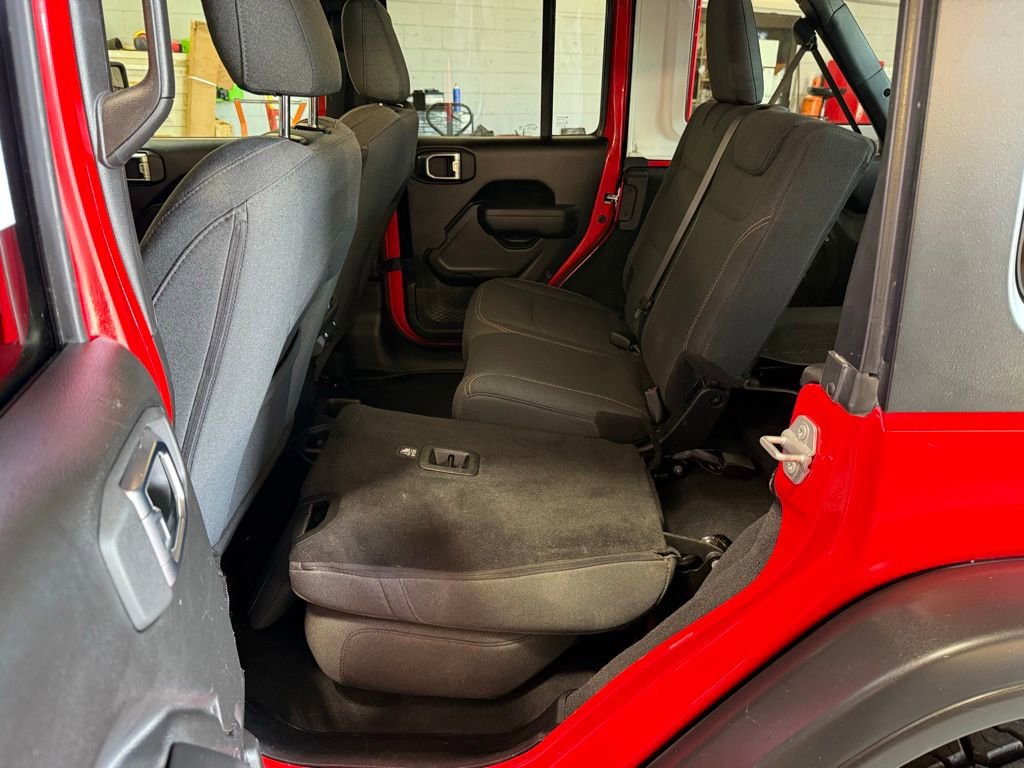 Certified 2025 Jeep Wrangler Unlimited Sport AWD/4WD image 24