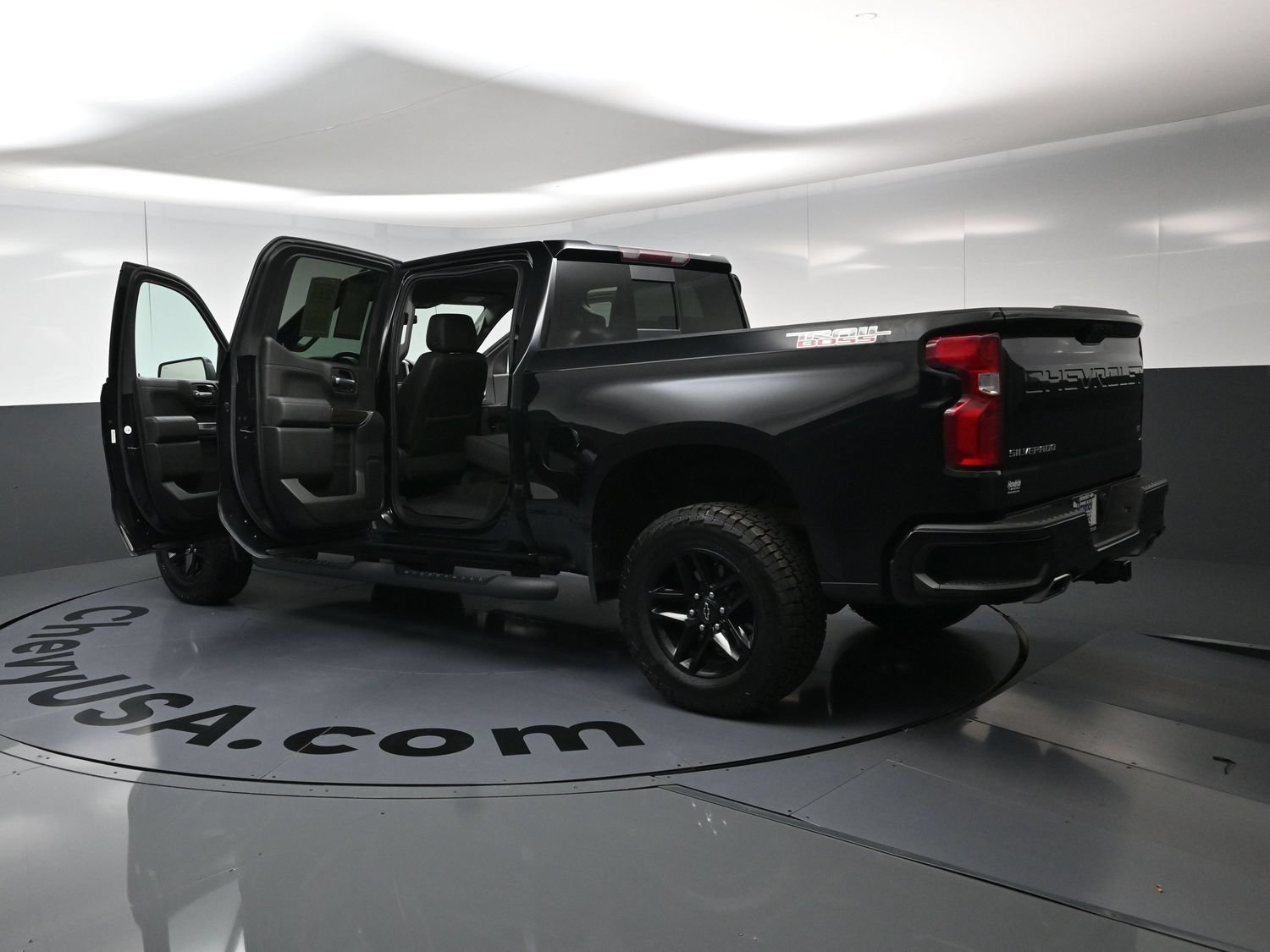 Used 2020 Chevrolet Silverado 1500 LT Trail Boss AWD/4WD image 28