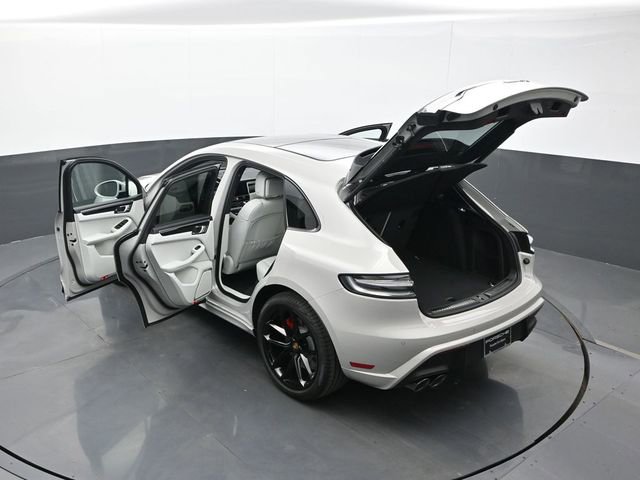 New 2026 Porsche Macan GTS AWD/4WD image 29