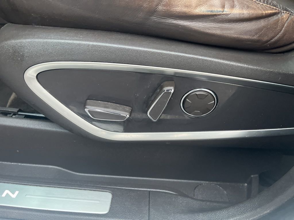 Used 2018 Lincoln MKC Black Label w/ Lincoln MKC Climate Package image 19