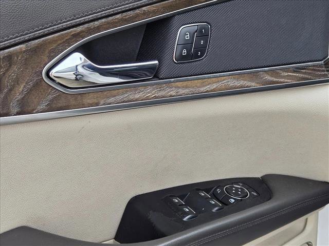 Used 2019 Lincoln Nautilus Select w/ Cargo Utility Package FWD image 12