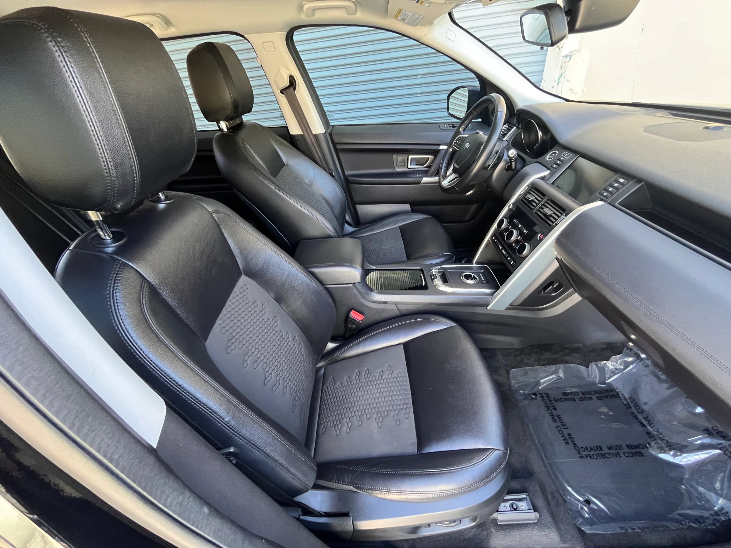 Used 2019 Land Rover Discovery Sport SE AWD/4WD image 12