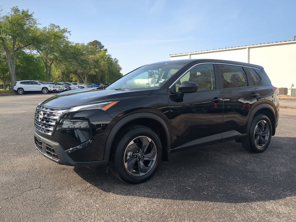 Certified 2026 Nissan Rogue SV FWD image 8