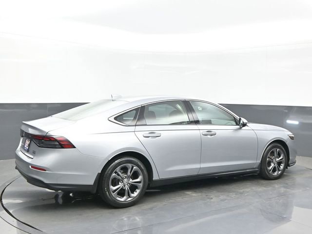 Used 2023 Honda Accord EX image 6