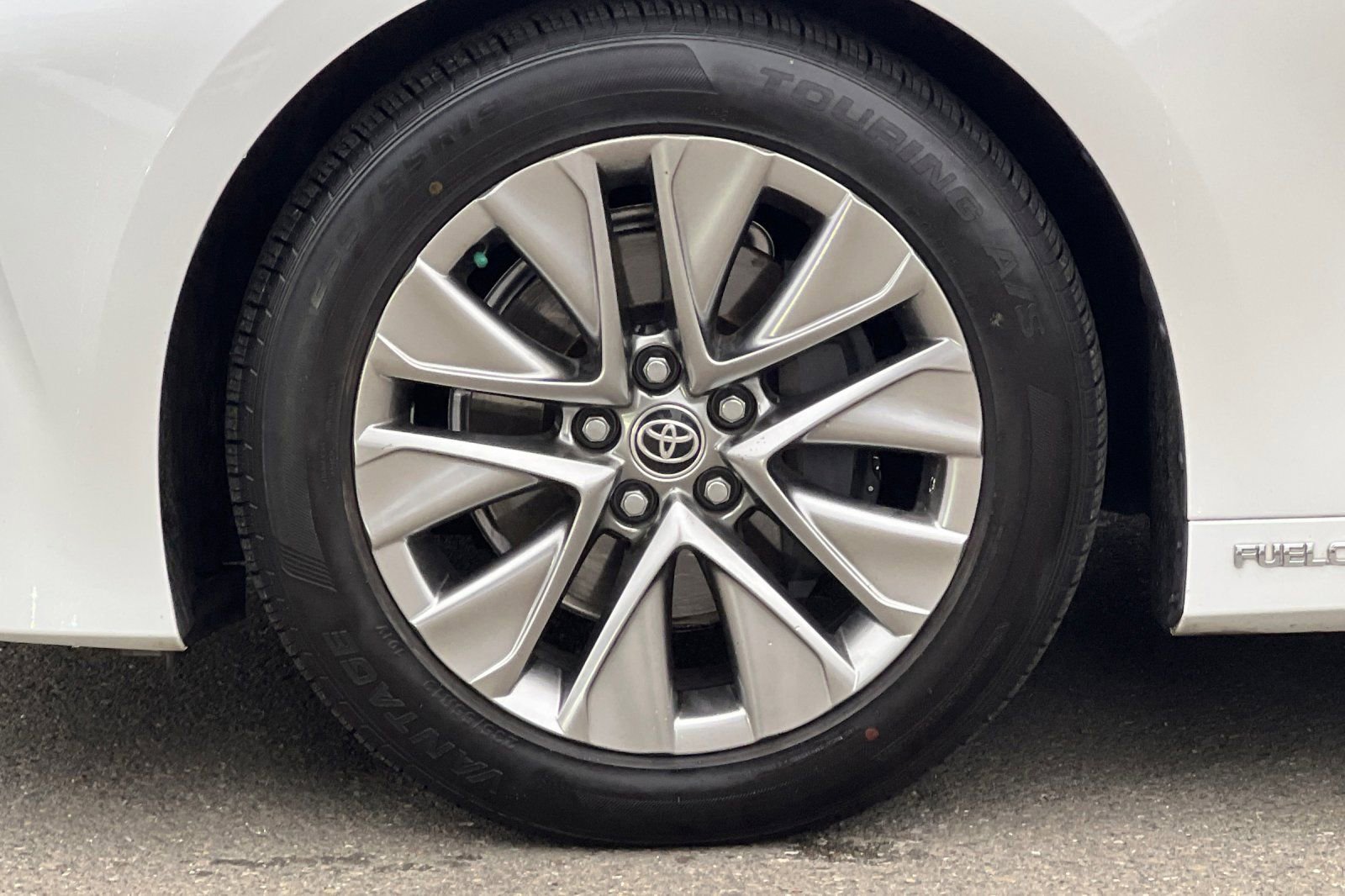 Certified 2022 Toyota Mirai w/ Advanced Technology Package RWD image 12
