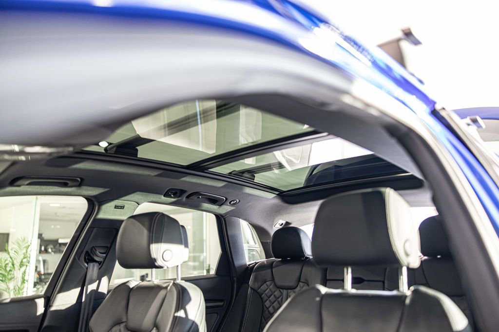 Used 2025 Audi SQ5 Premium Plus w/ Premium Plus Package image 20