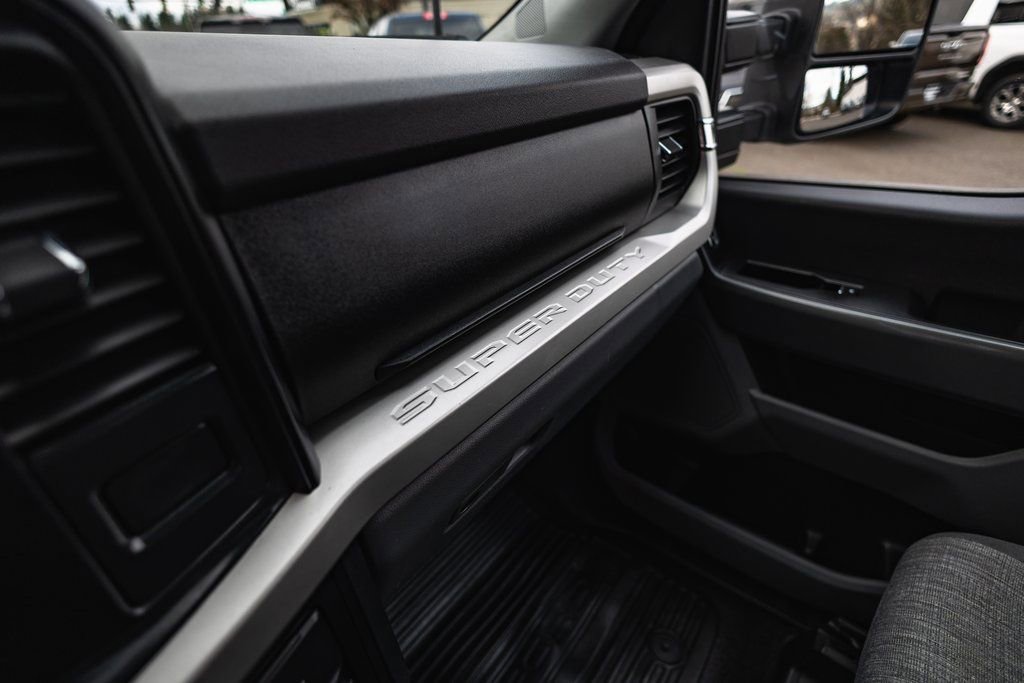 Used 2024 Ford F350 XLT image 20