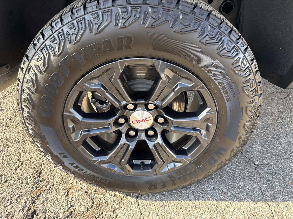 Certified 2024 GMC Canyon Elevation w/ Convenience Package image 9