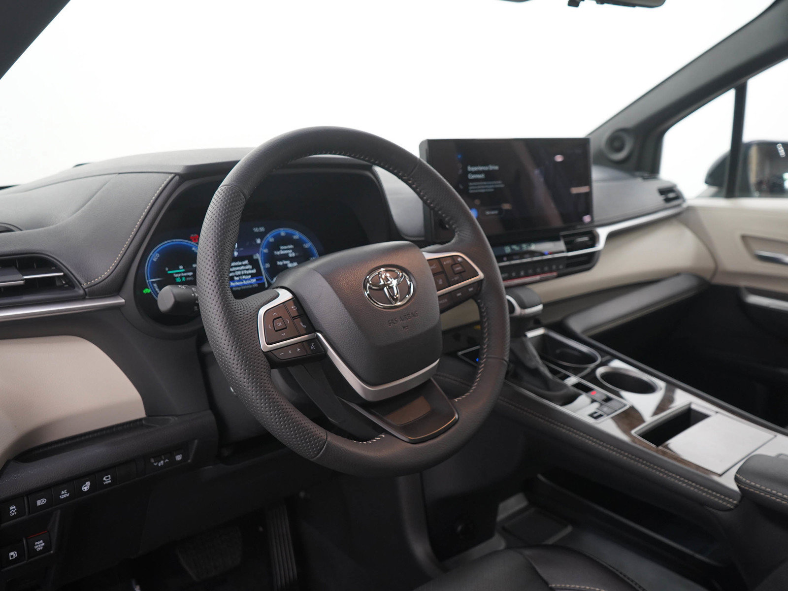 Used 2026 Toyota Sienna Platinum AWD/4WD image 28