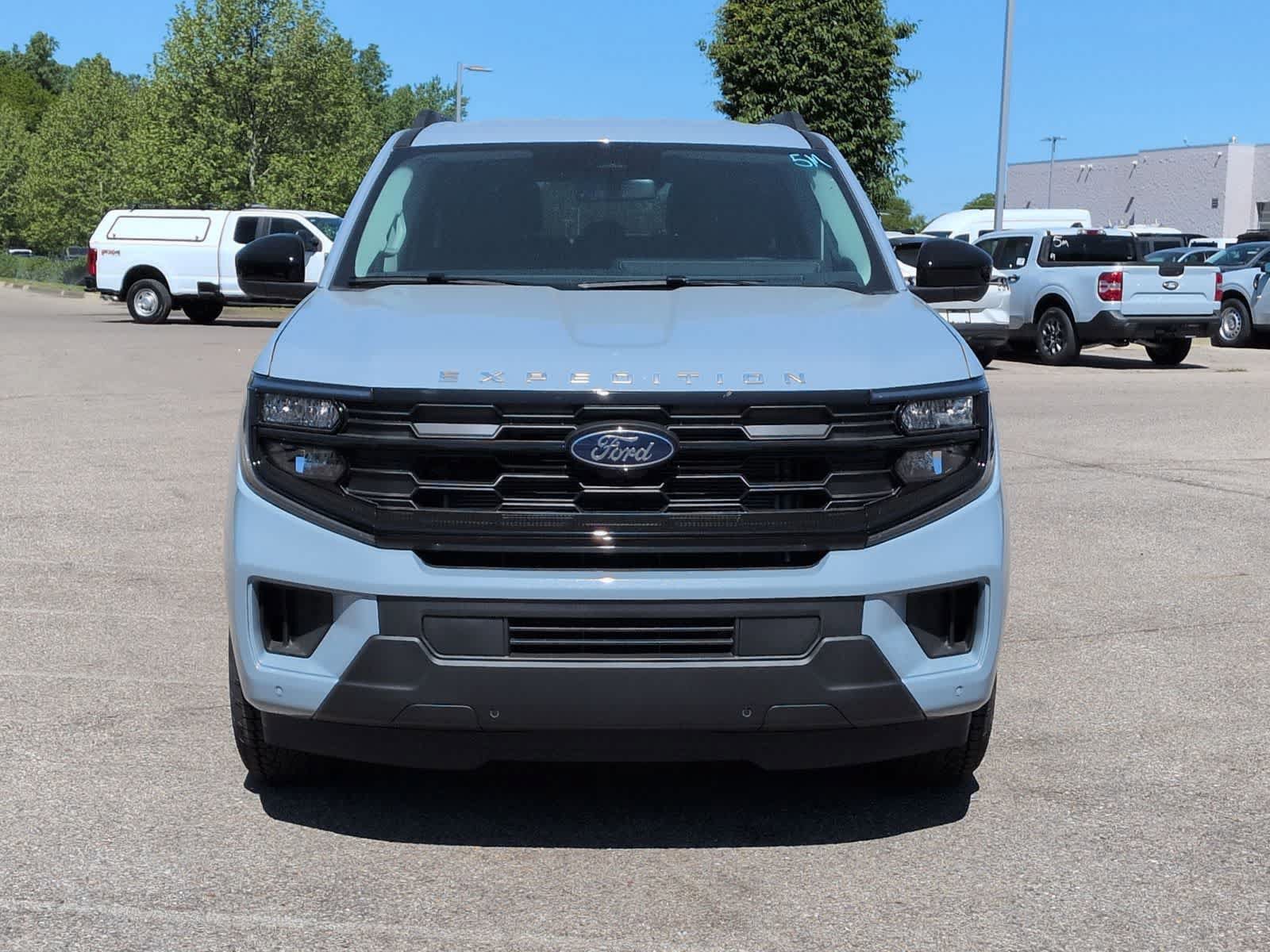 New 2026 Ford Expedition Active AWD/4WD image 3