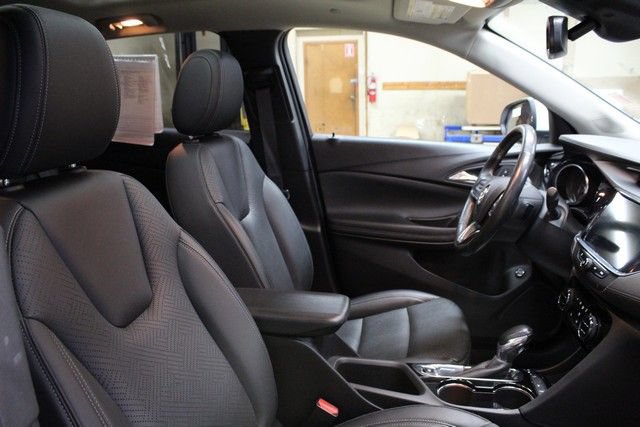 Used 2023 Buick Encore GX Essence w/ Experience Buick Package FWD image 12