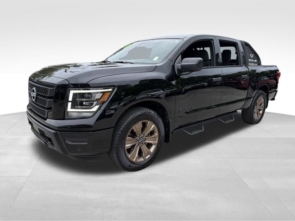 Used 2024 Nissan Titan SV w/ SV Bronze Edition Package image 3