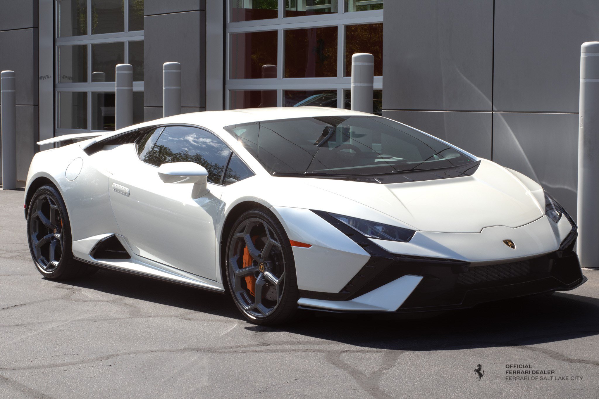 Used 2024 Lamborghini Huracan Tecnica RWD image 8