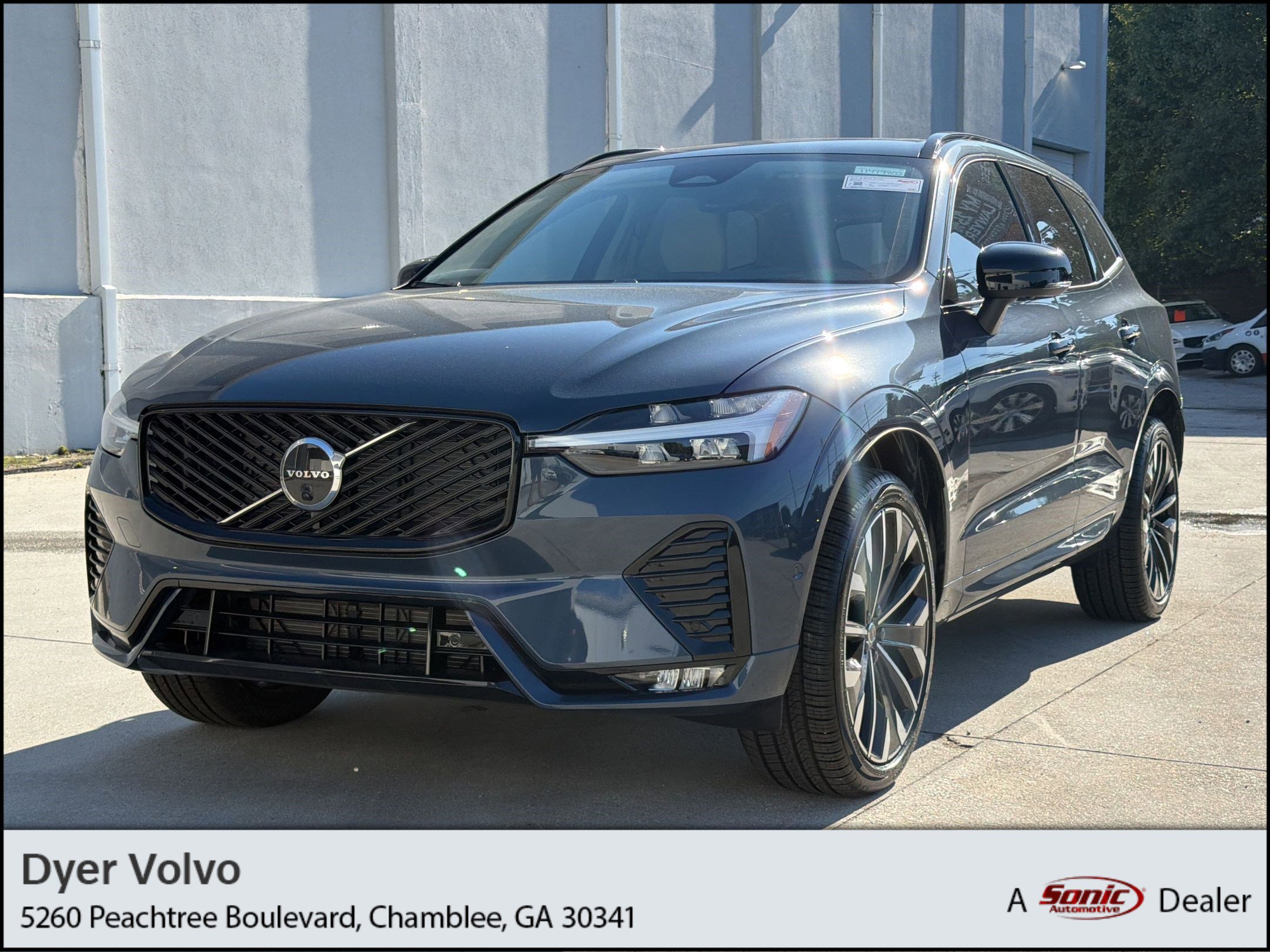 New 2026 Volvo XC60 B5 Ultra w/ Protection Package Premier