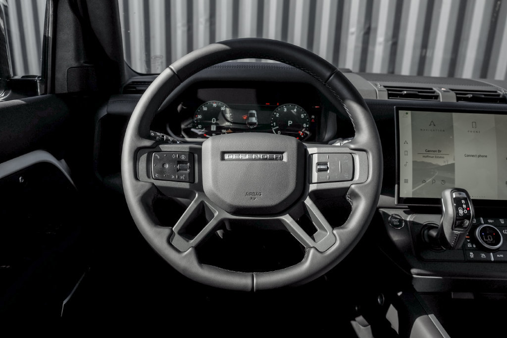 New 2026 Land Rover Defender 110 X-Dynamic SE AWD/4WD image 18