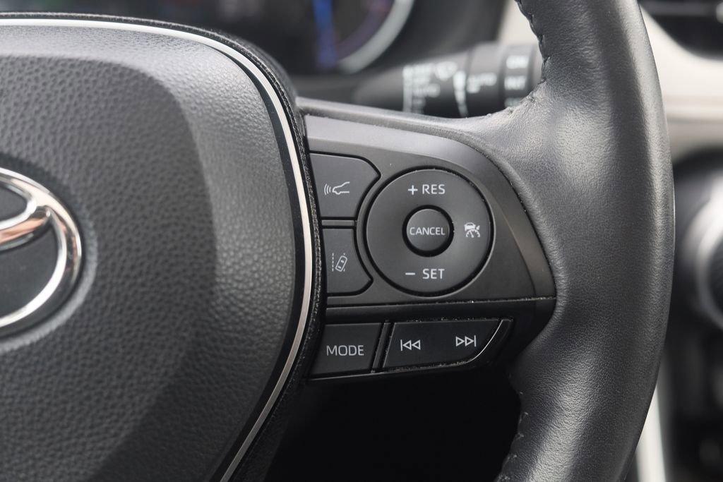 Used 2019 Toyota RAV4 Limited w/ Limited Grade Weather Package AWD/4WD image 20