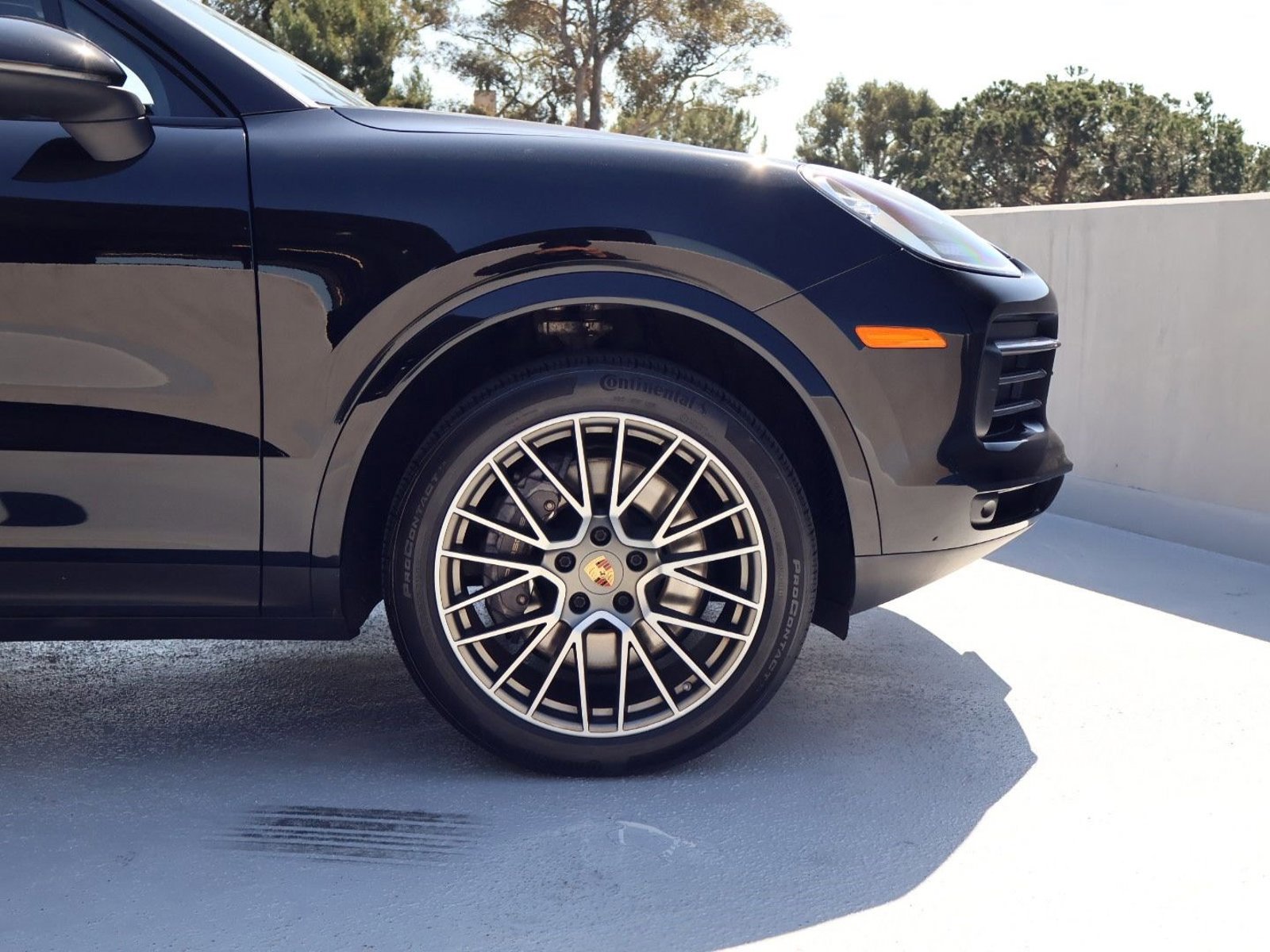 Certified 2022 Porsche Cayenne Platinum Edition AWD/4WD image 11