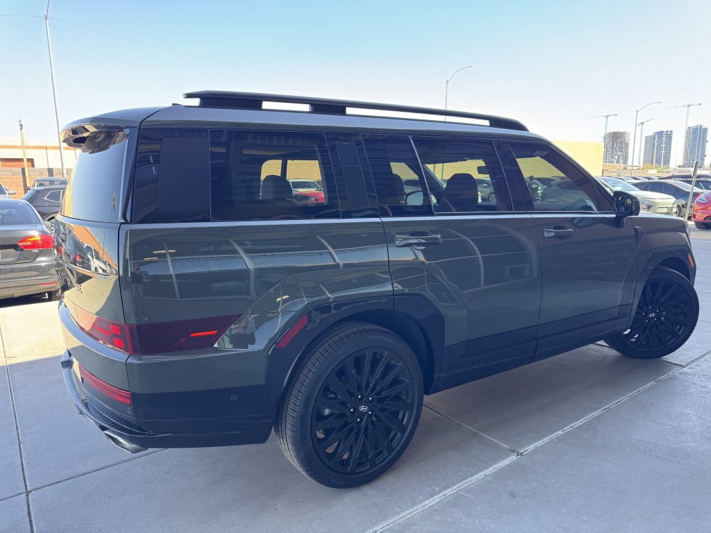 Used 2024 Hyundai Santa Fe Calligraphy image 4