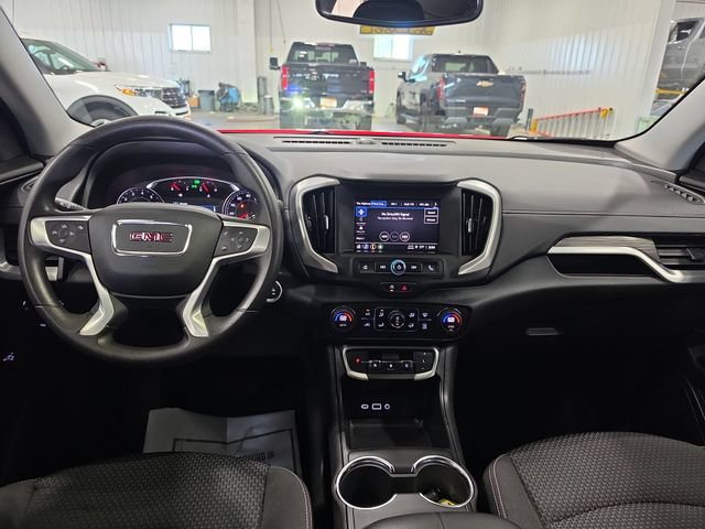 Used 2024 GMC Terrain SLE w/ Driver Convenience Package AWD/4WD image 9