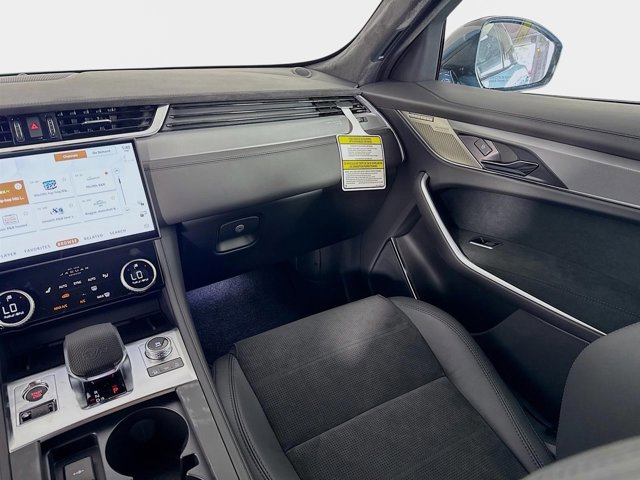New 2026 Jaguar F-PACE SVR image 26