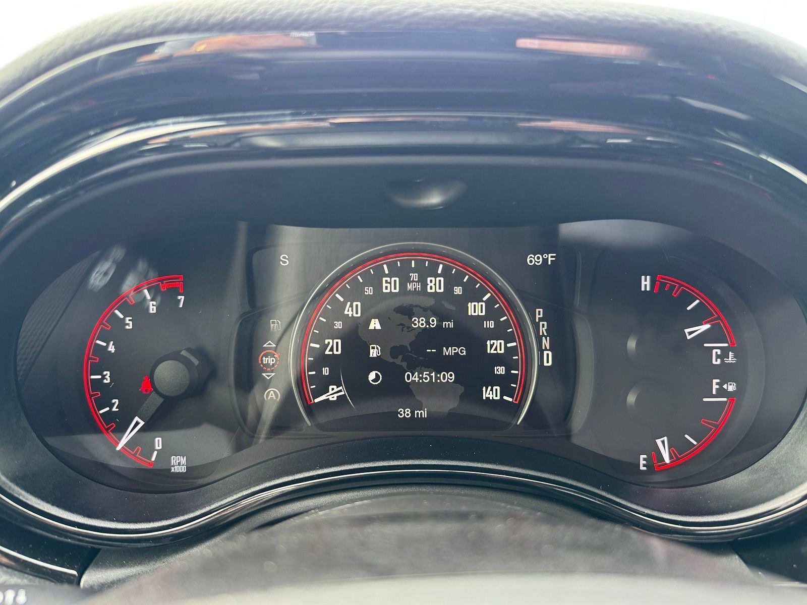 Used 2025 Dodge Durango GT w/ Blacktop Package image 10