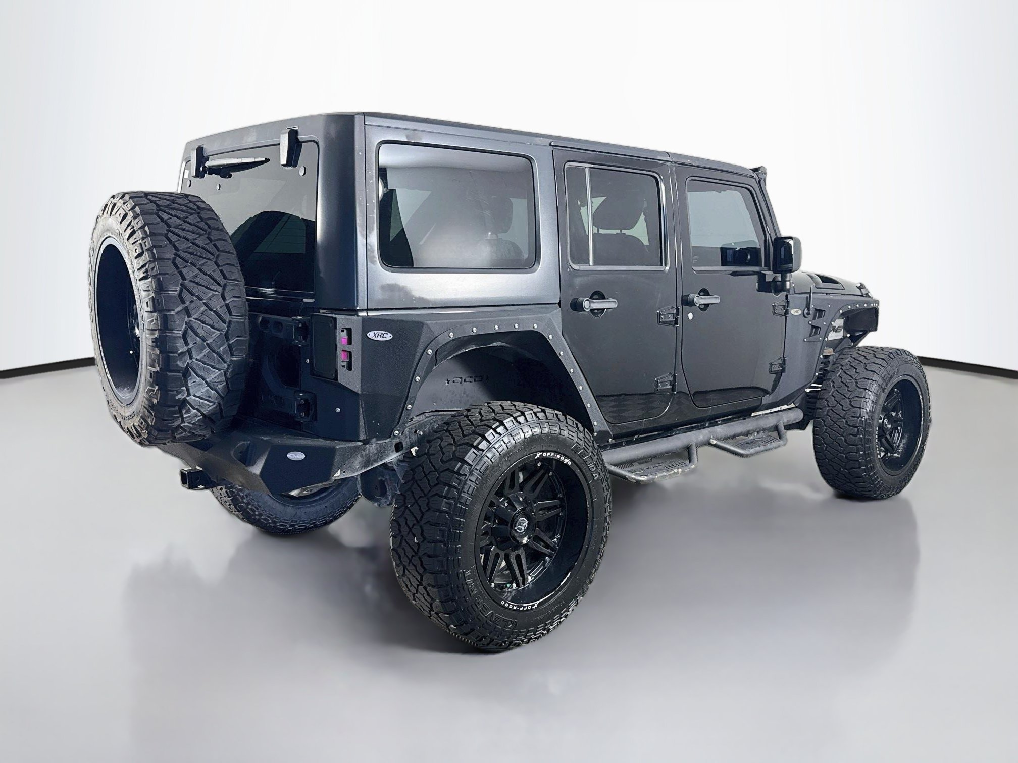 Used 2018 Jeep Wrangler Unlimited Rubicon w/ Cold Weather Group AWD/4WD image 10