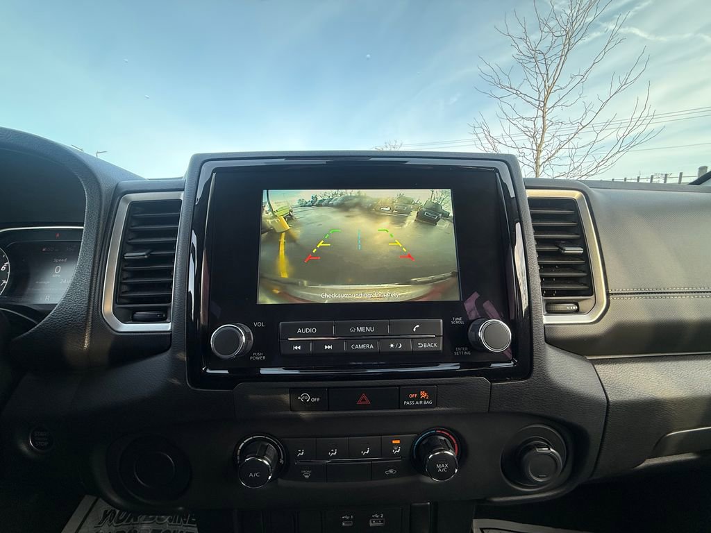 Used 2023 Nissan Frontier SV image 30