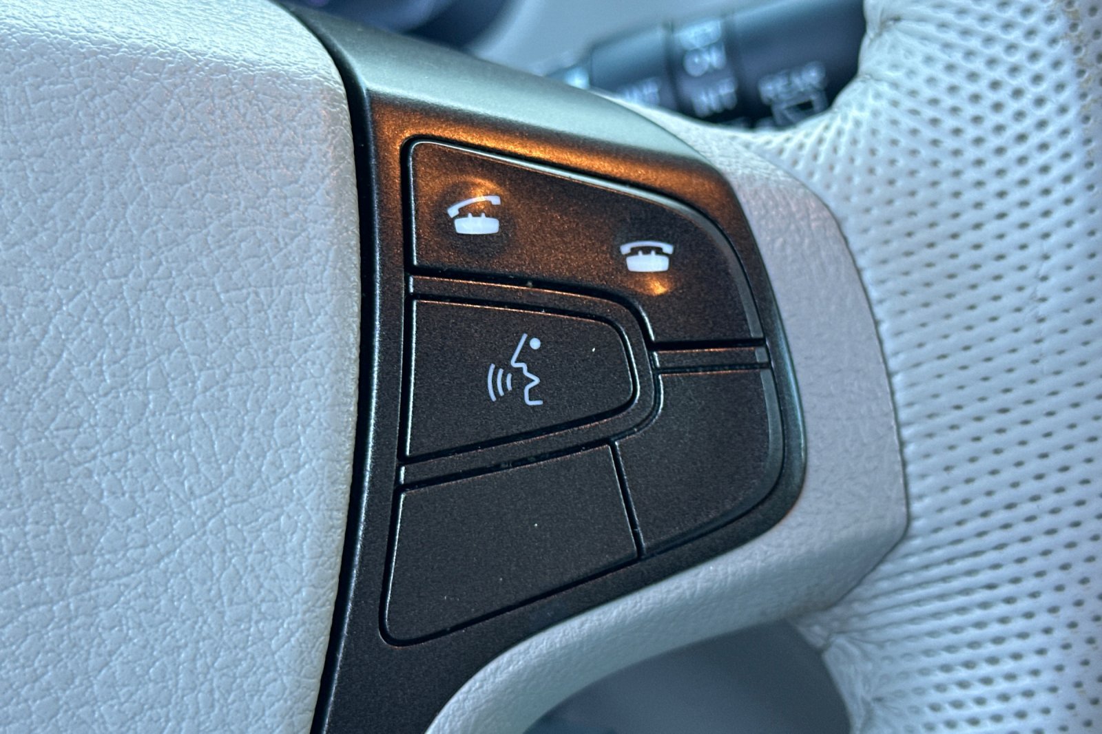 Used 2013 Toyota Sienna XLE w/ Premium Pkg FWD image 39