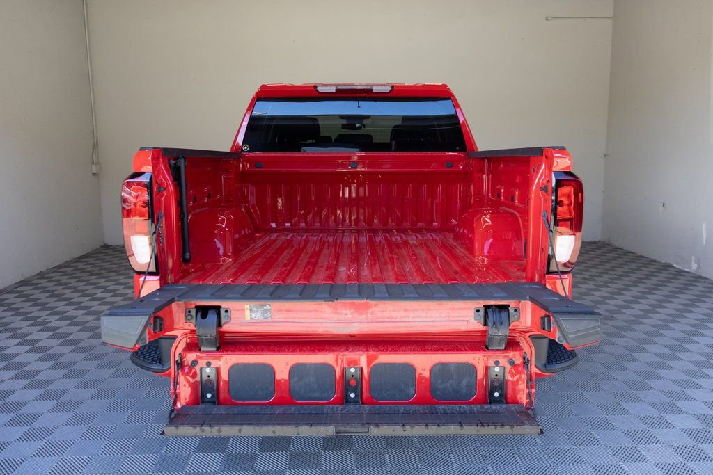 Used 2025 GMC Sierra 1500 Elevation image 15