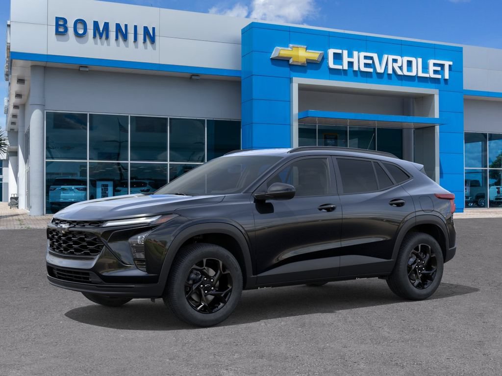 New 2026 Chevrolet Trax LT w/ Midnight Edition FWD image 3