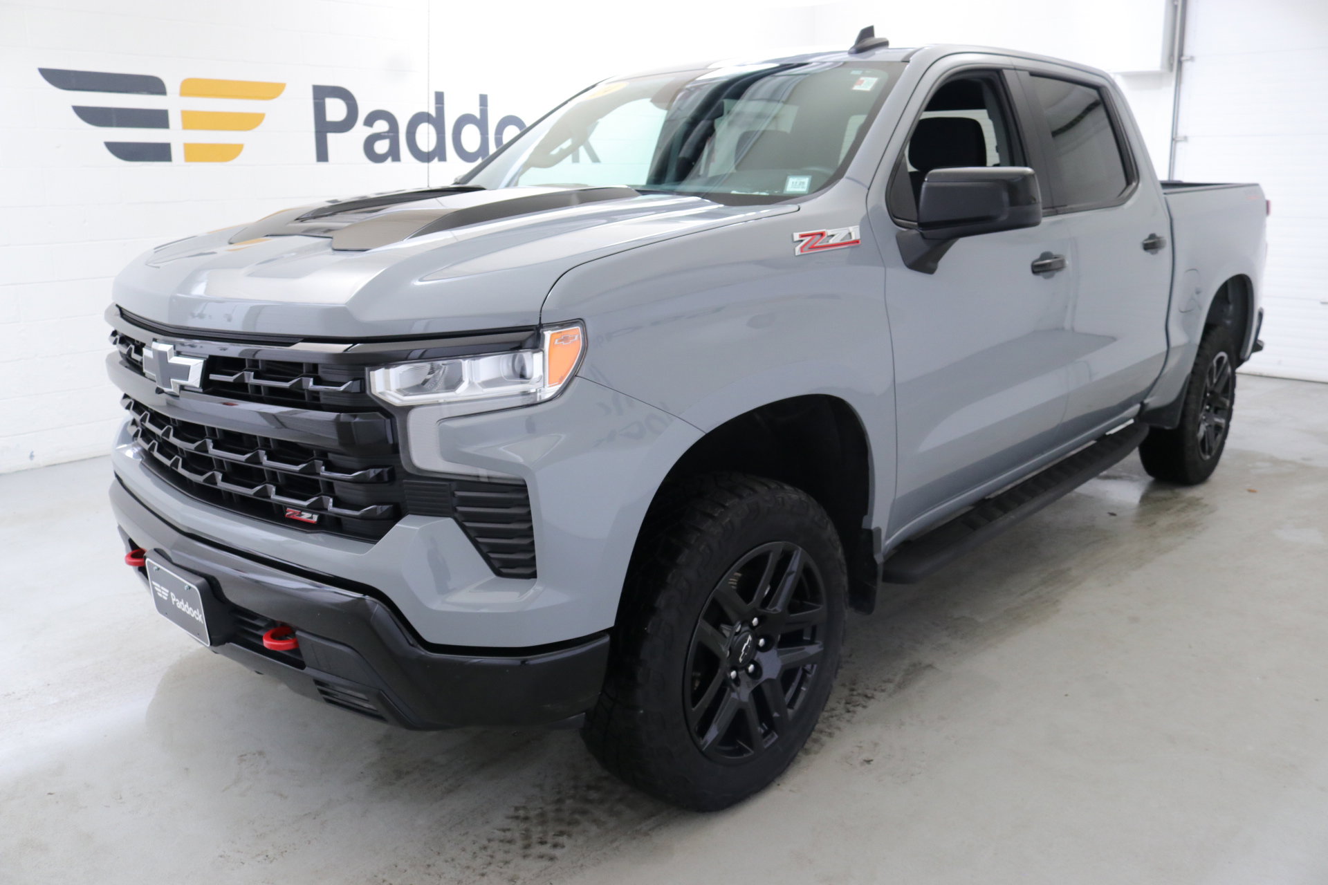 Used 2024 Chevrolet Silverado 1500 LT Trail Boss w/ LPO, Dark Essentials Package image 3
