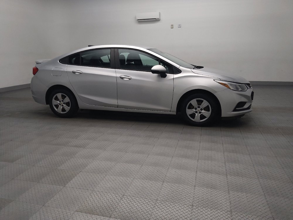 Used 2018 Chevrolet Cruze LS FWD image 11