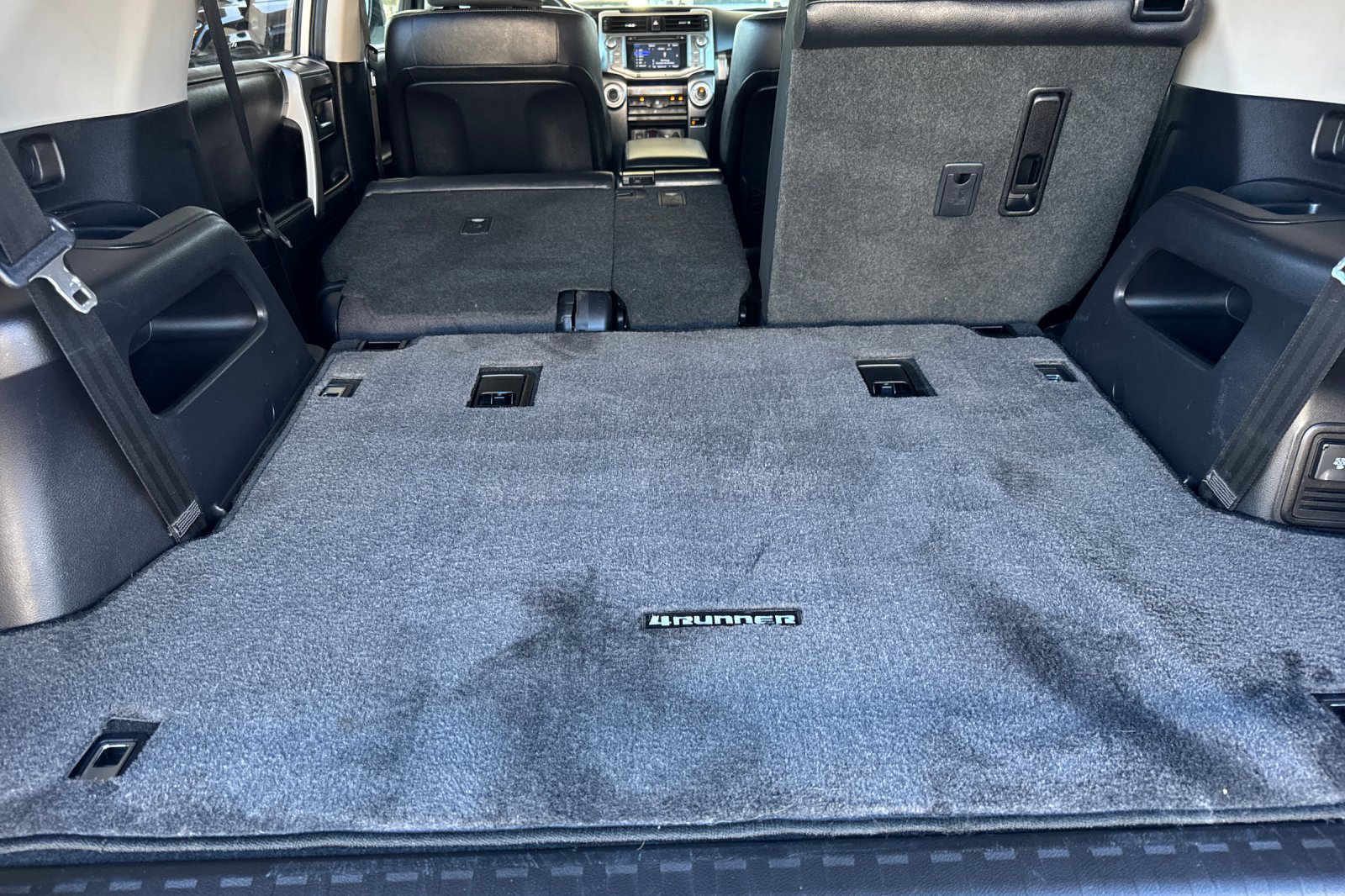 Used 2014 Toyota 4Runner Limited AWD/4WD image 15