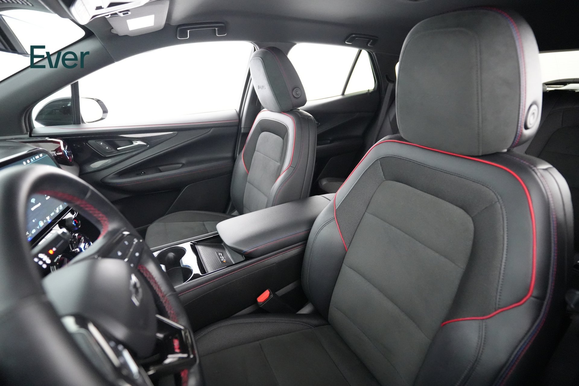 Used 2024 Chevrolet Blazer EV RS AWD/4WD image 4
