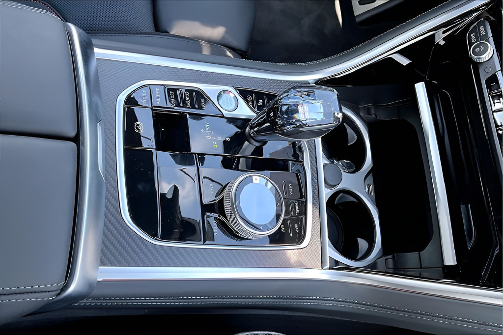 New 2026 BMW M850i xDrive AWD/4WD image 16