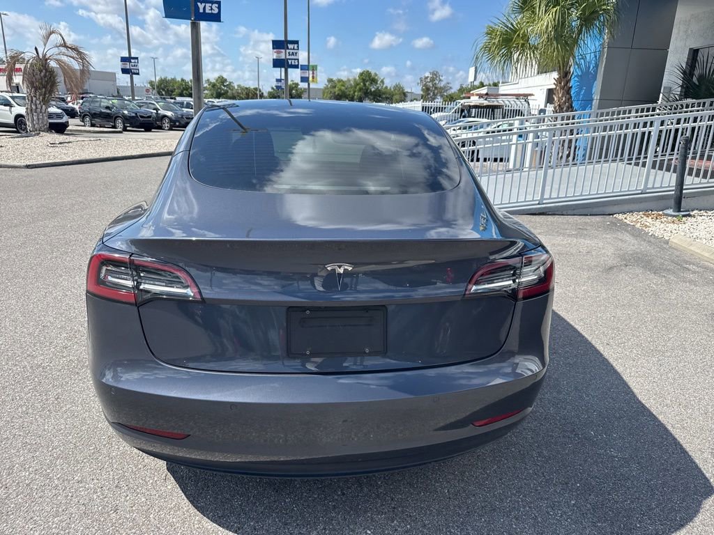 Used 2022 Tesla Model 3 Long Range AWD/4WD image 9
