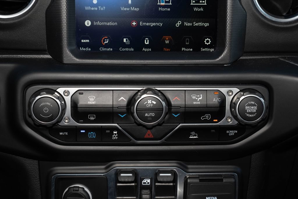 Used 2023 Jeep Wrangler Unlimited Rubicon 4xe AWD/4WD image 21