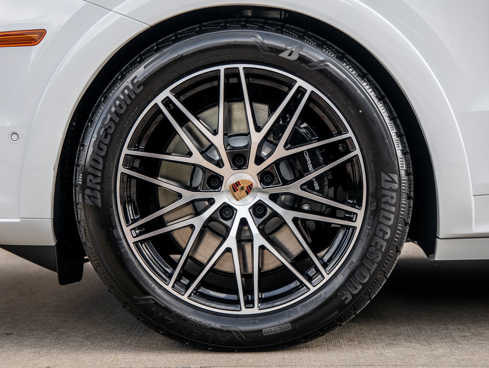 New 2026 Porsche Cayenne GTS AWD/4WD image 15