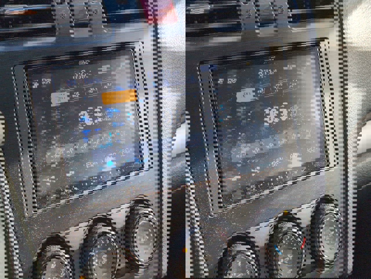 Used 2013 Subaru Impreza 2.0i Premium w/ All-Weather Pkg image 18