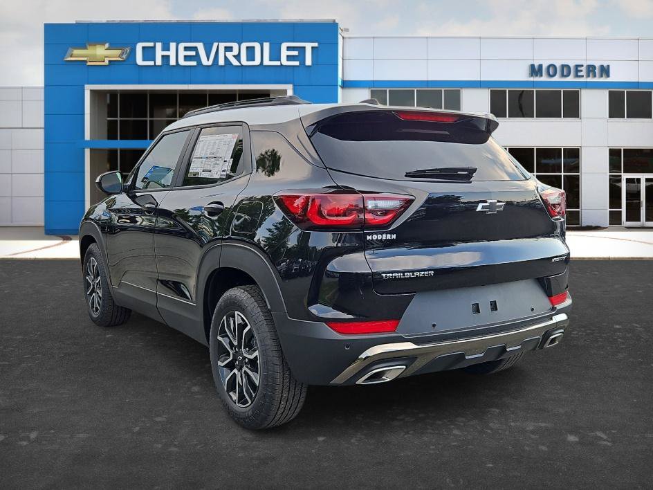 New 2026 Chevrolet TrailBlazer ACTIV w/ Convenience Package FWD image 3