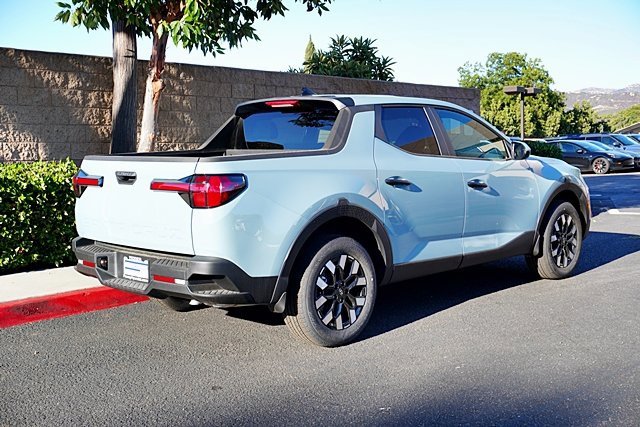 New 2025 Hyundai Santa Cruz SE image 9