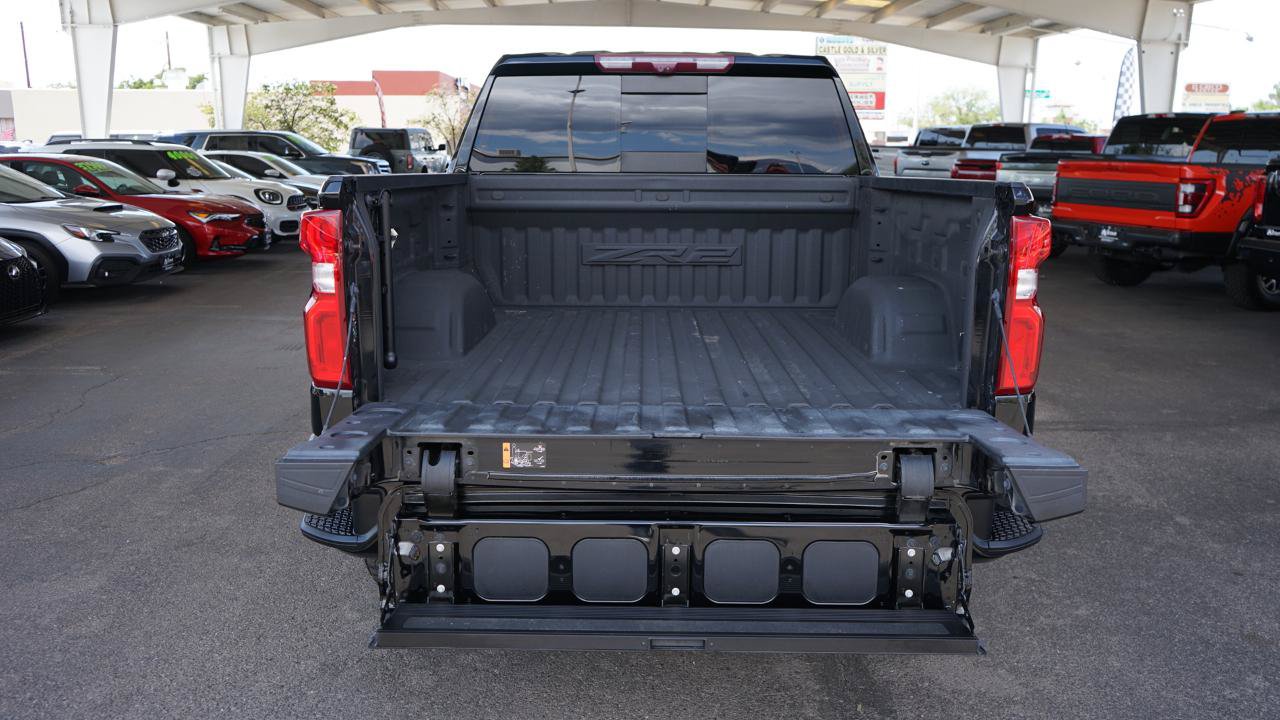 Used 2023 Chevrolet Silverado 1500 ZR2 w/ Technology Package AWD/4WD image 29