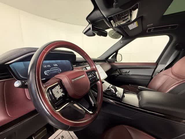 Used 2025 Land Rover Range Rover Sport Dynamic SE AWD/4WD image 17