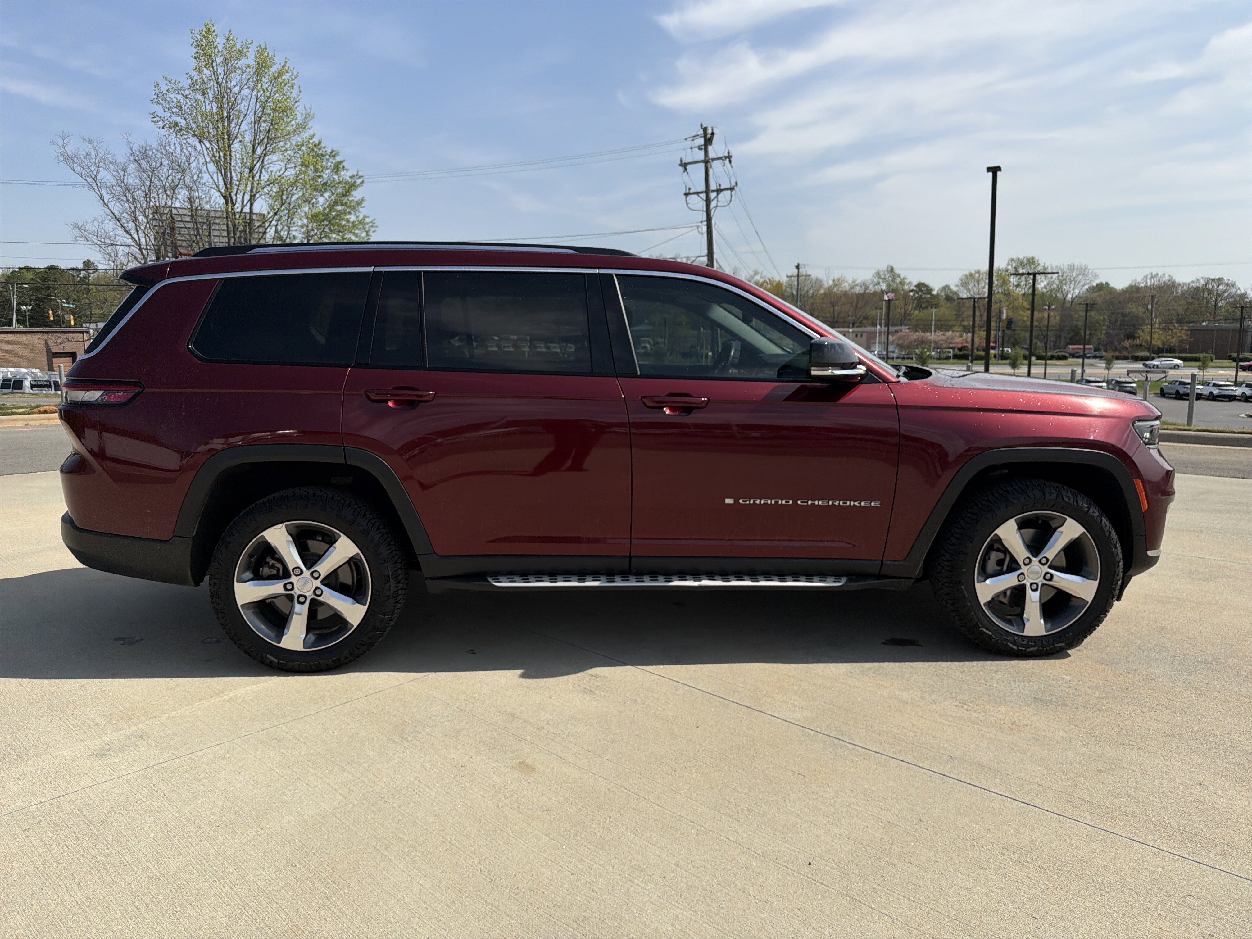 Used 2022 Jeep Grand Cherokee L Limited AWD/4WD image 12