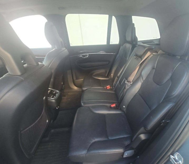 Used 2016 Volvo XC90 T6 Momentum w/ Protection Package Plus AWD/4WD image 16