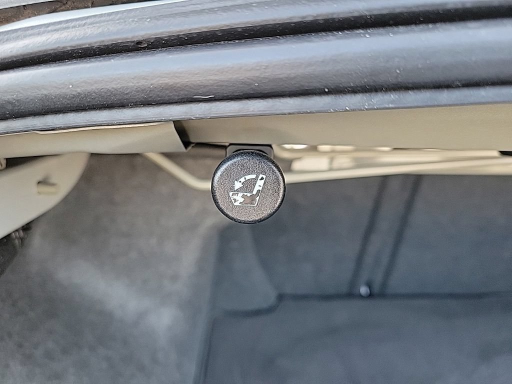 Used 2020 Nissan Altima 2.5 SR w/ Premium Package AWD/4WD image 18